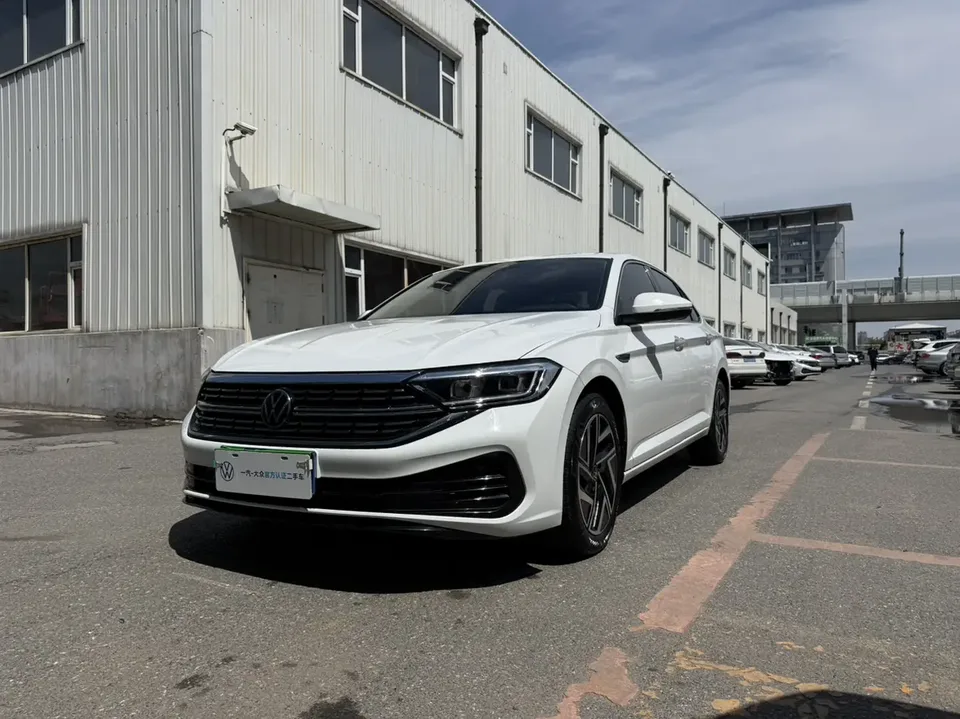 Volkswagen Sagitar 2023