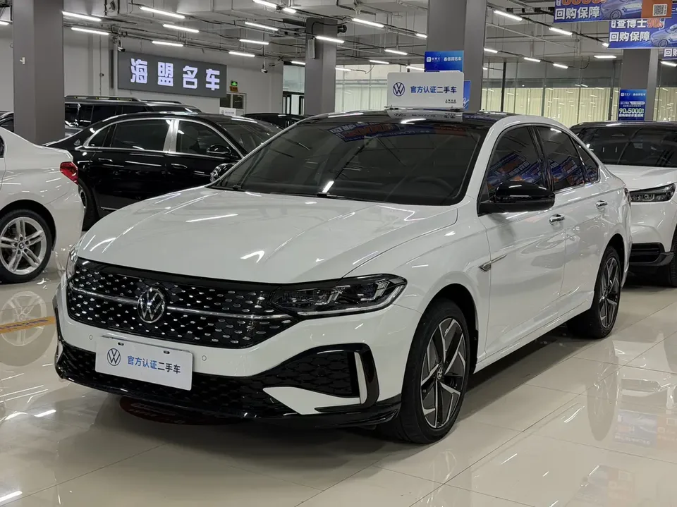 Volkswagen Lavida Lavida 2023 280TSI DSG Starry Sky Forever Edition 2023 — фото 1, купить с доставкой в Москву