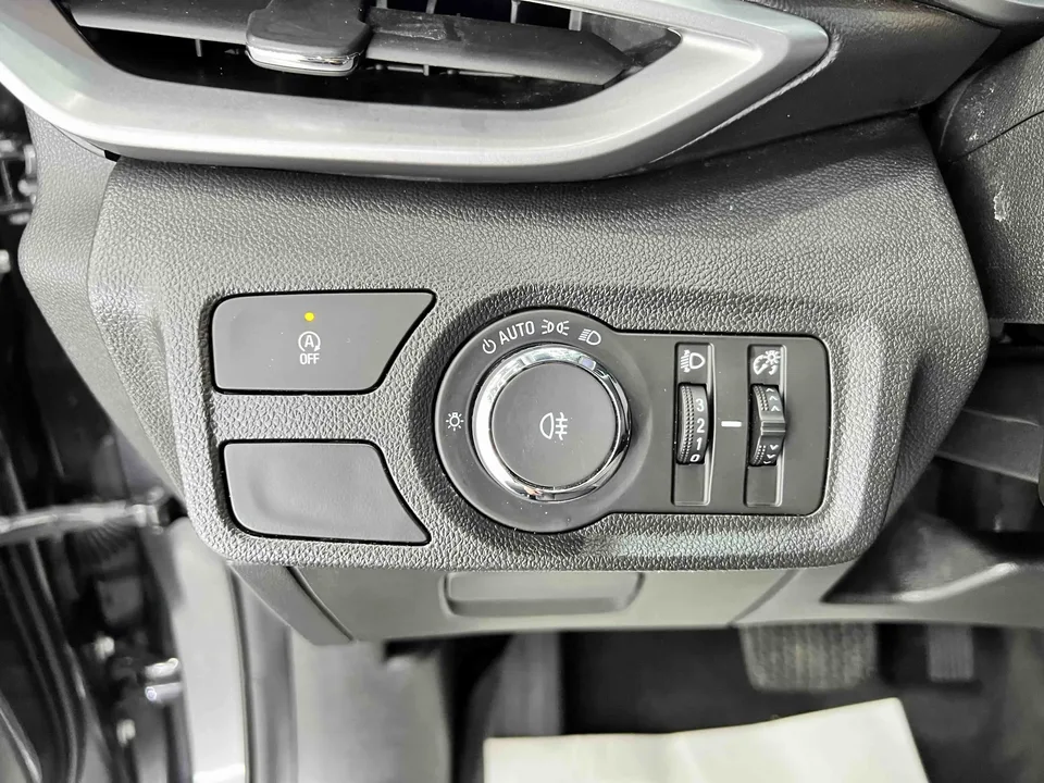 Chevrolet Volando light hybrid Redline 530T indulgent version (5+2 models) 2023 — миниатюра 3