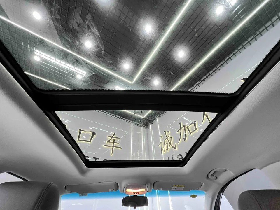 Chevrolet Volando light hybrid Redline 530T indulgent version (5+2 models) 2023 — миниатюра 5