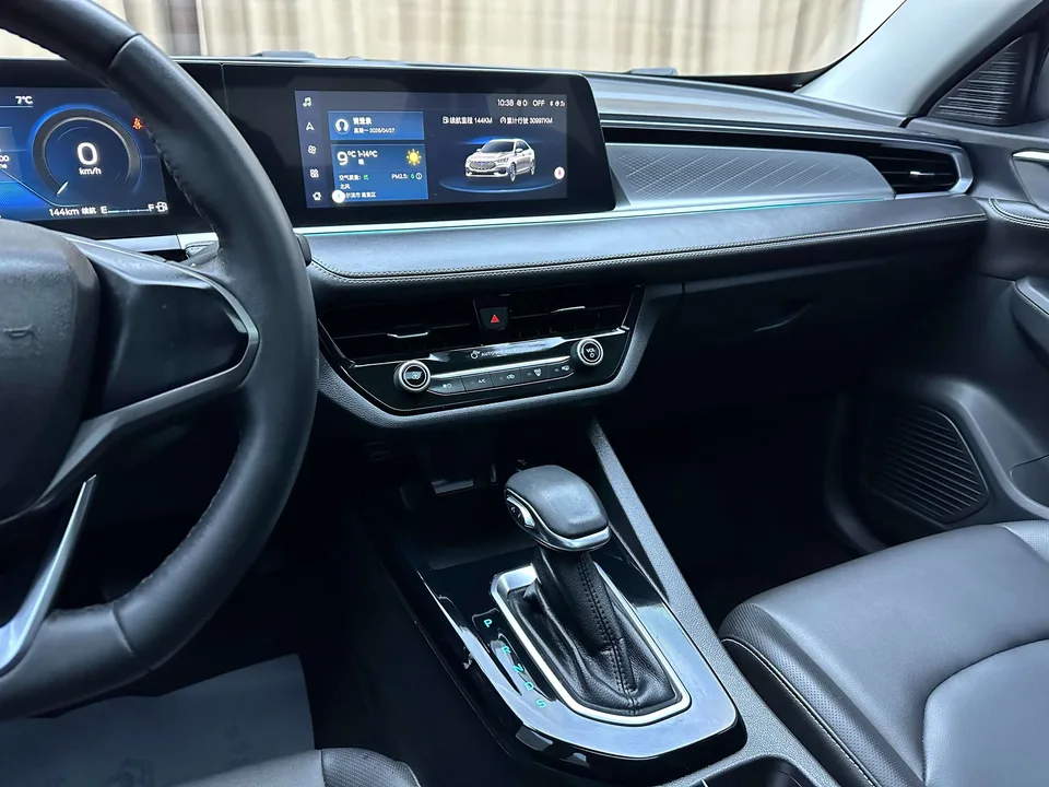 Ford Forrest Forrest 1.5L automatic diamond version 2022 — thumbnail 3