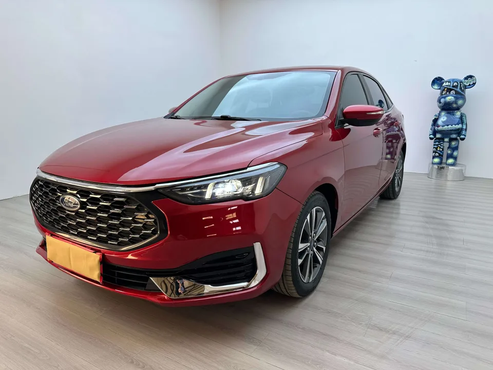 Ford Forrest Forrest 1.5L automatic diamond version 2022 — photo 1, buy with delivery to Moscow