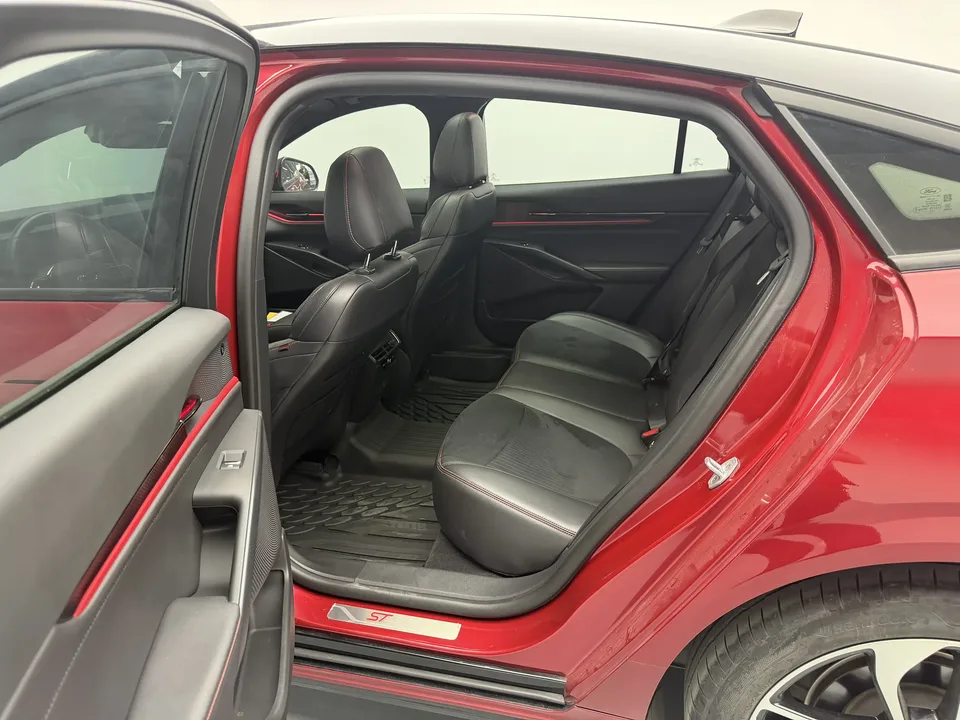 Ford Mondeo Toyota Mondeo EcoBoost 245 ST-Line 2022 — миниатюра 4