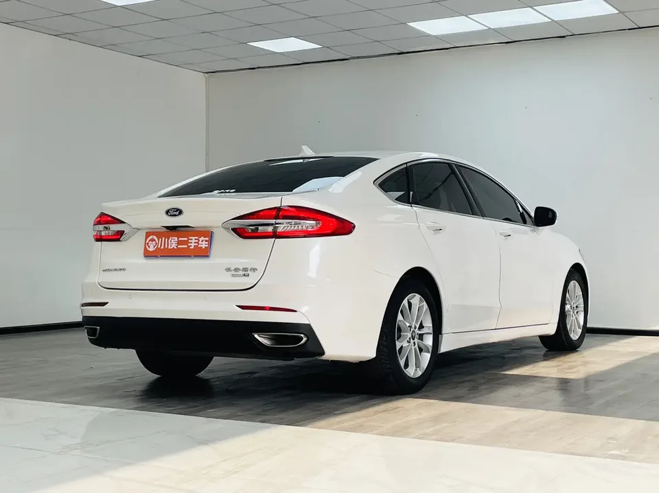 Ford Mondeo Mondeo EcoBoost 180 Fashion Edition 2022 — миниатюра 2