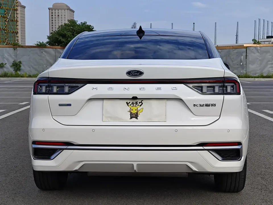 Ford Mondeo EcoBoost 245 Extreme Edition 2023 — миниатюра 2