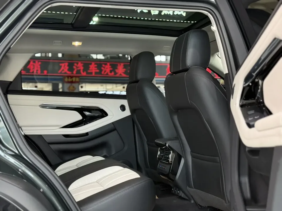 Land Rover Range Rover Evoque Evoque L 249PS R-Dynamic Deluxe Edition 2022 — миниатюра 3