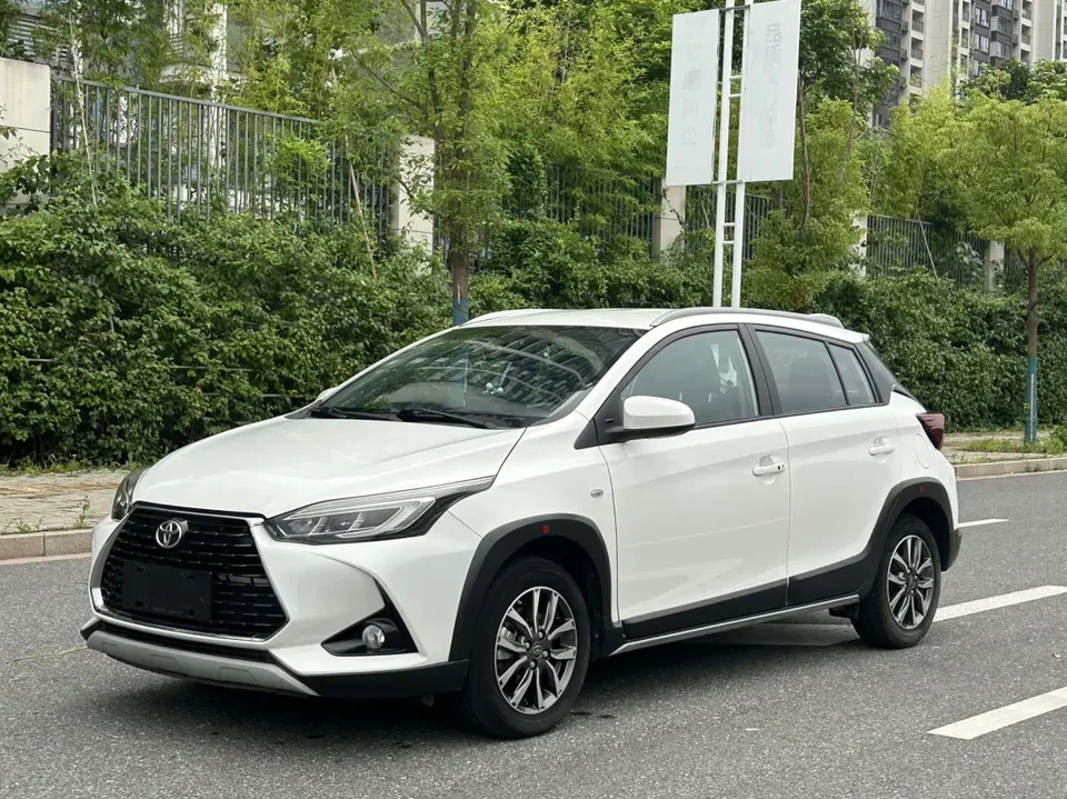 Toyota Yaris L 2022