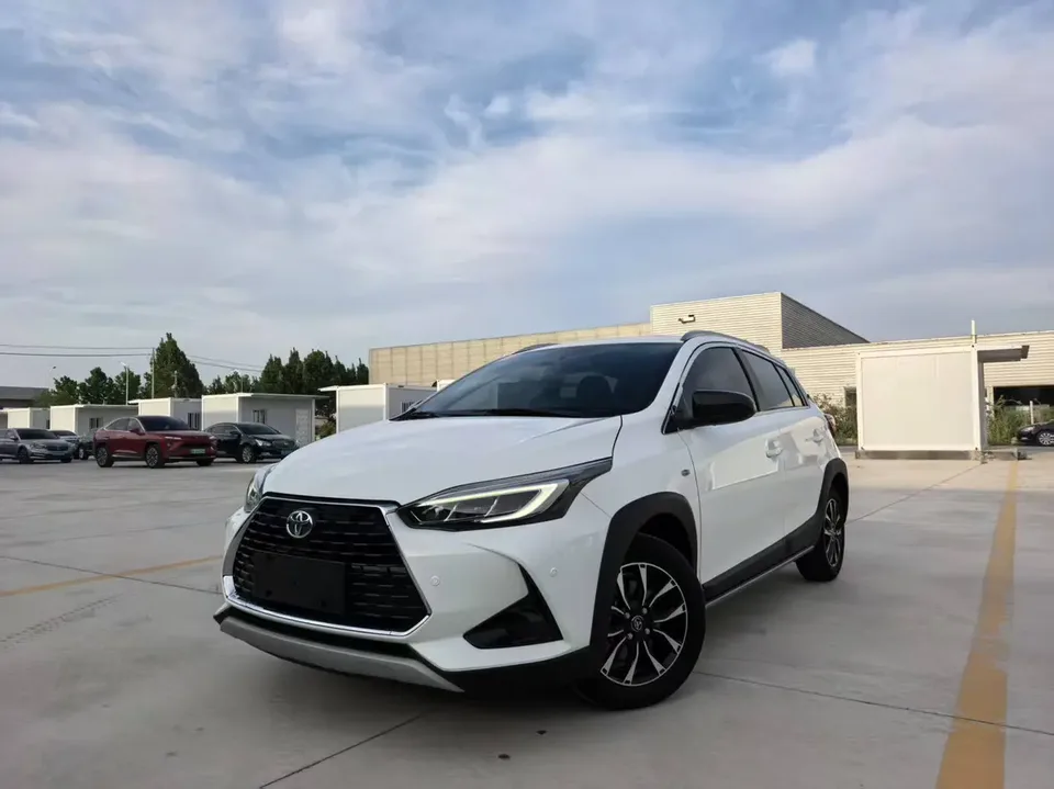 Toyota Yaris L Yaris L YARiS L Zhixuan 2022 Zhixuan X 1.5L CVT leading PLUS version 2023 — photo 1, buy with delivery to Moscow