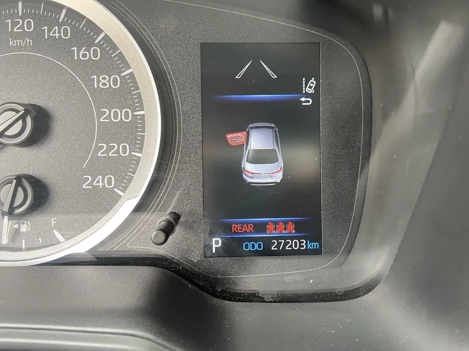 Toyota Levin Lei Ling 2022 Lelink 185T CVT Sports Edition 2023 — thumbnail 3