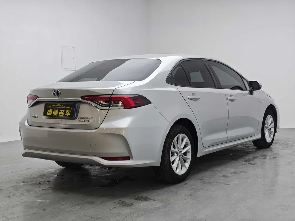 Toyota Corolla Corolla Intelligent Electric Hybrid Dual Engine 1.8L E-CVT Elite Edition 2023 — thumbnail 5