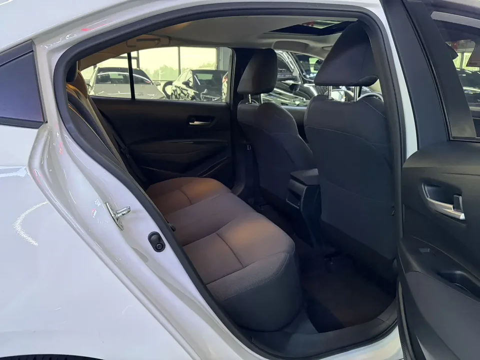 Toyota Corolla 1.5L CVT Elite Edition 2022 — миниатюра 5