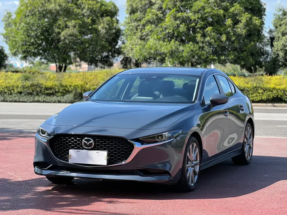 Mazda Axela 2.0L Automatic Premium Edition 2024 — фото 1, купить с доставкой в Москву