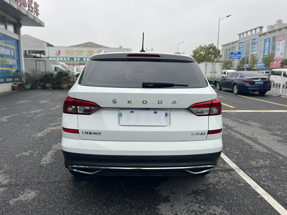 Skoda Comek Comek 1.5L Automatic Comfort Edition 2023 — thumbnail 2