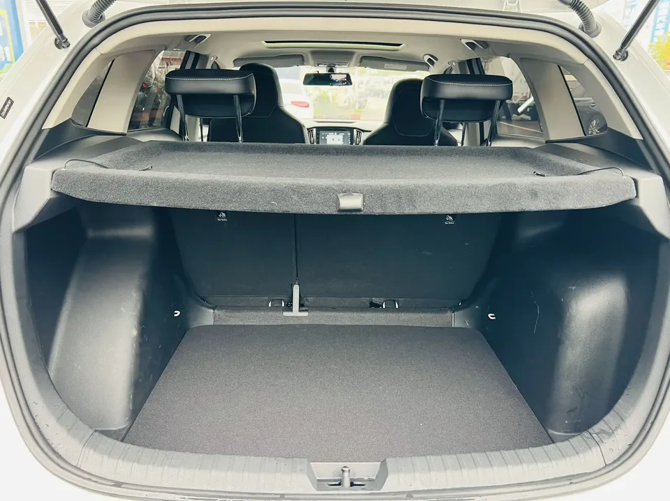 Skoda Comek Comek 1.5L Automatic Comfort Edition 2023 — thumbnail 4