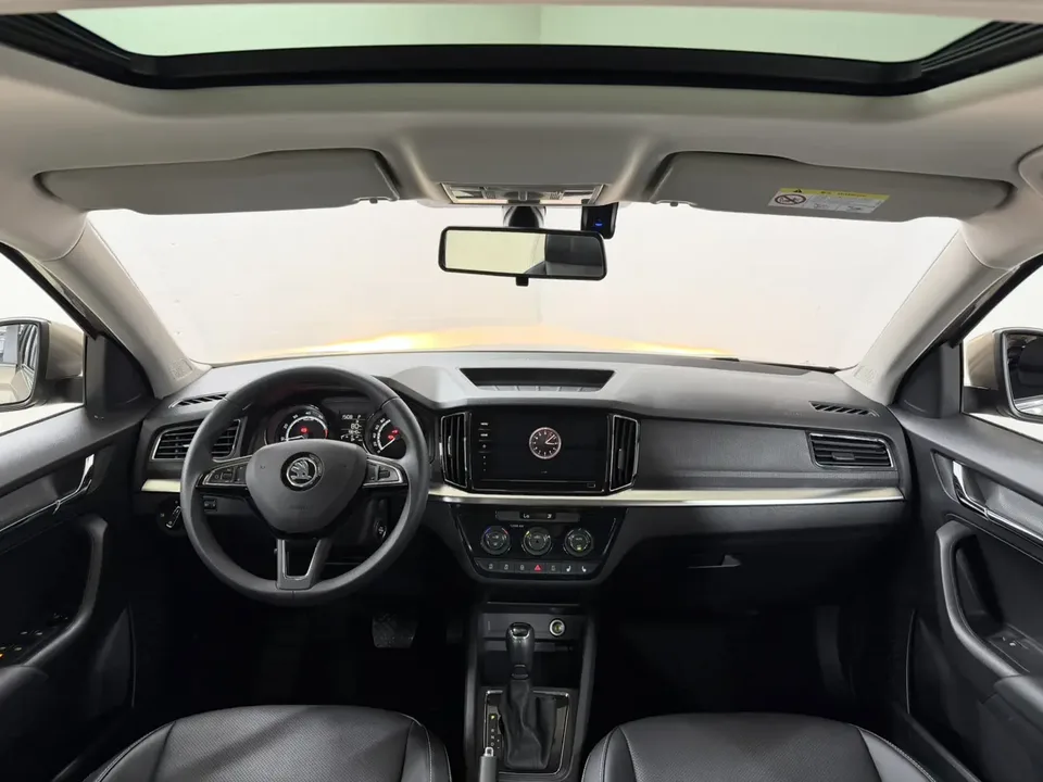 Skoda Comek Comek 1.5L automatic comfort version 2022 — thumbnail 4