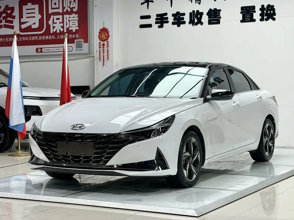 Hyundai Elantra Elantra 1.5L CVT LUX Premium Edition 2023 — photo 1, buy with delivery to Moscow
