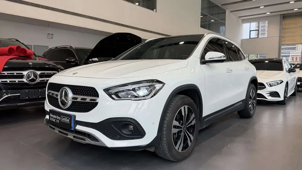 Mercedes-Benz GLA 2023