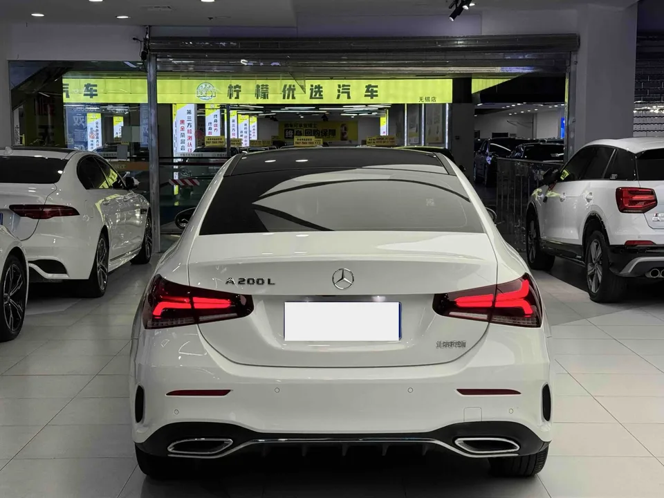 Mercedes-Benz Mercedes Benz A Class Mercedes-Benz A-Class 2022 facelift A 200 L sports sedan fashion version 2022 — миниатюра 2