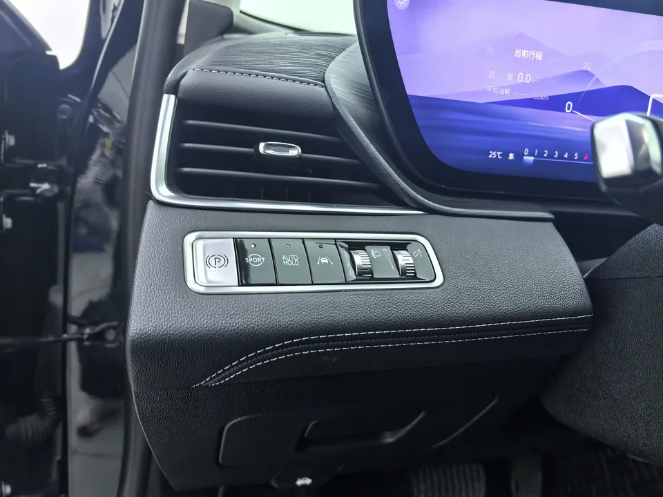 Buick LaCrosse 28T Automatic Premium Edition 2023 — миниатюра 3