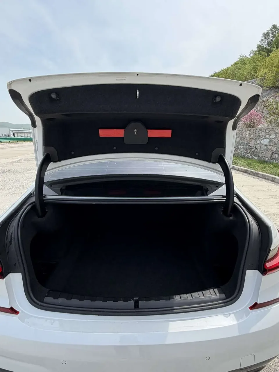 BMW 3 Series facelift 320Li M Sport package 2022 — миниатюра 4