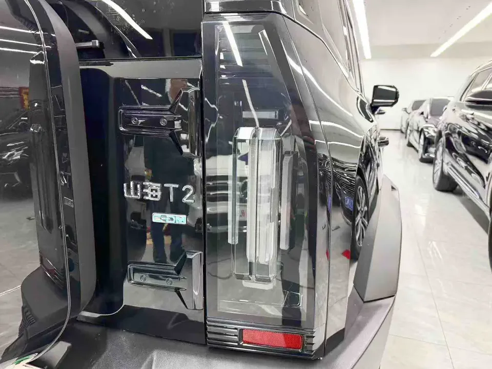Jietu Shanhai Jetour Traveler C-DM 1.5TD DHT 208km 2WD Mountain Edition 2025 — миниатюра 4