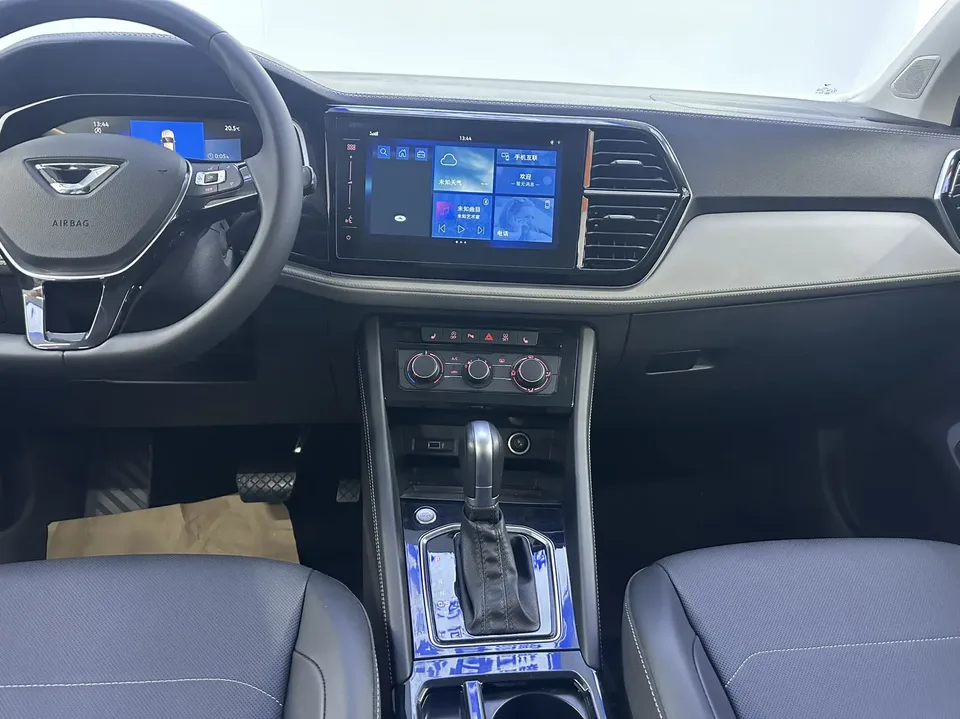 Jetta VS7 280TSI Automatic Enjoy Edition 2023 — миниатюра 3