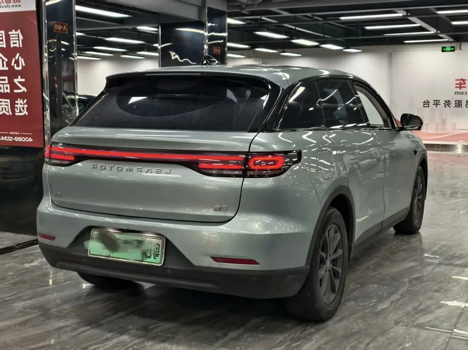 Leapmotor Zero running C11 Extended Range 285 Comfort Edition 2023 — миниатюра 2