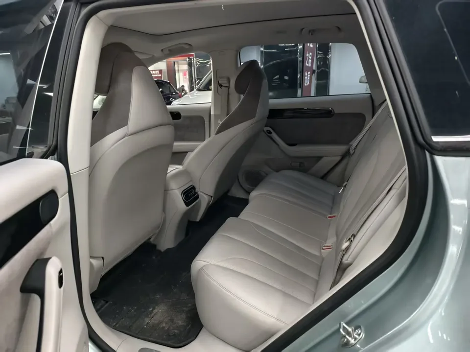 Leapmotor Zero running C11 Extended Range 285 Comfort Edition 2023 — миниатюра 3
