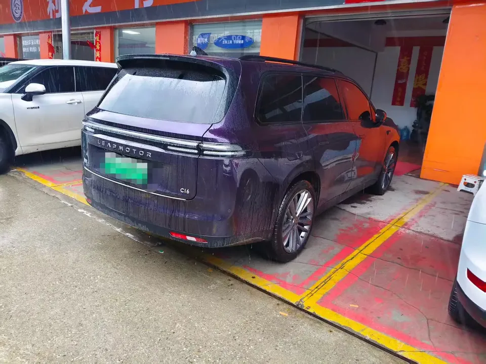 Leapmotor C16 Extended Range 200 Premium Edition 2024 — миниатюра 2