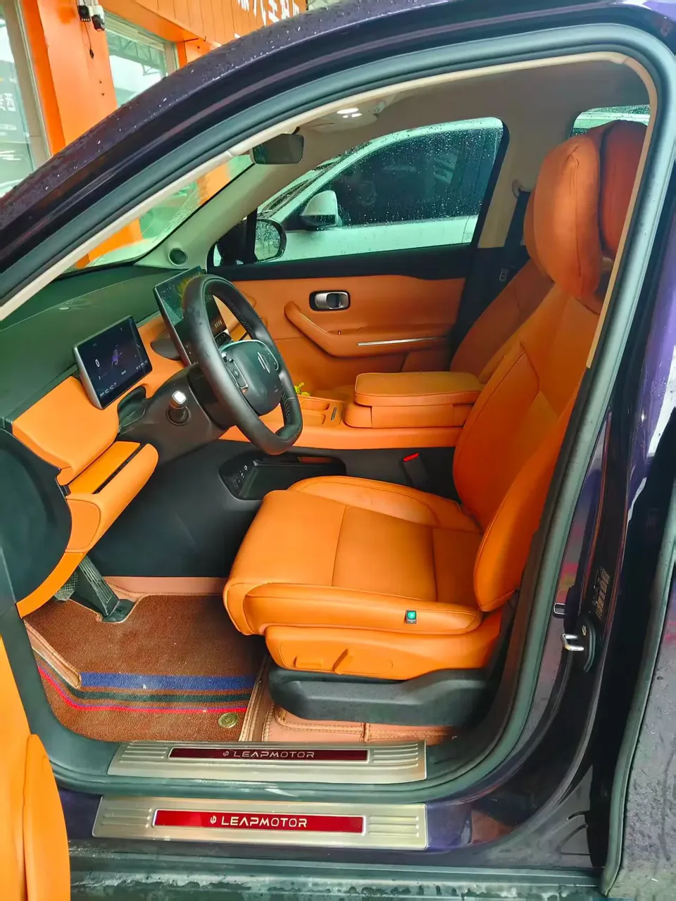 Leapmotor C16 Extended Range 200 Premium Edition 2024 — миниатюра 5