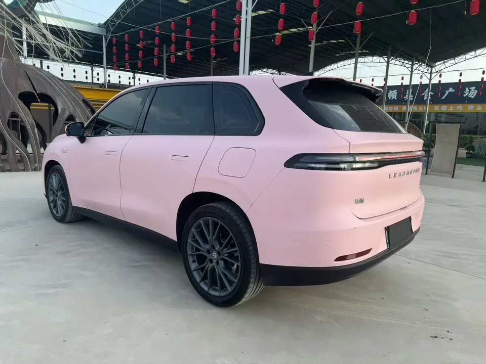 Leapmotor Zero running C10 Extended Range 210 Intelligent Edition 2024 — миниатюра 4