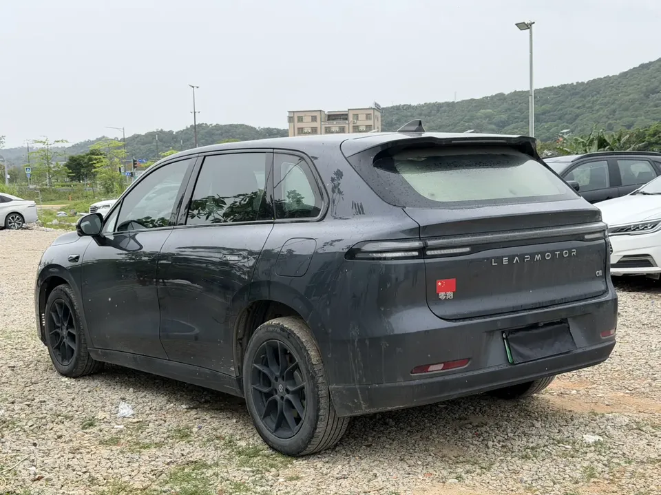 Leapmotor Zero running C10 Extended Range 210 LiDAR Edition 2024 — миниатюра 4