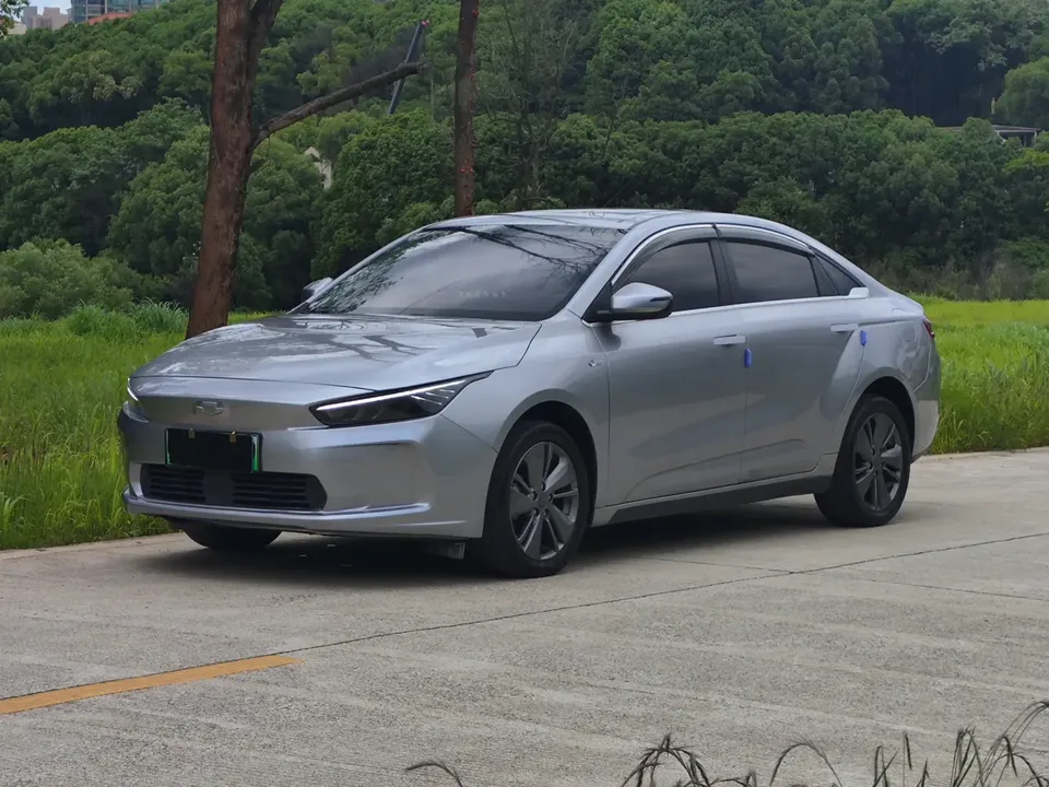Geely Geometry A Geely Geometry A Pro 430KM Green Apple Pro 2022 — photo 1, buy with delivery to Moscow
