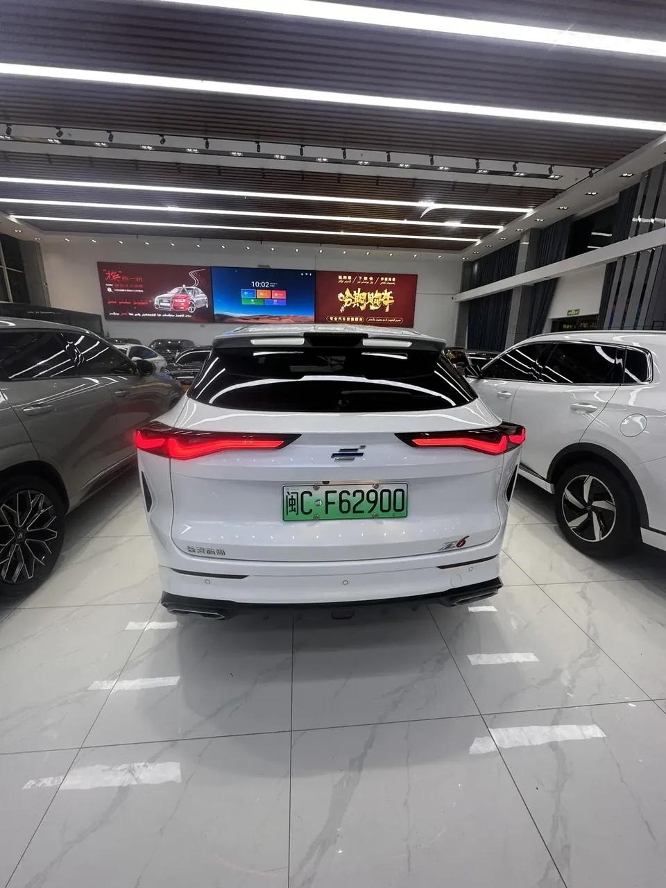 Oshan Changan Auchan Z6 iDD new energy Smart Electric iDD 150KM Flagship Model 2023 — миниатюра 2
