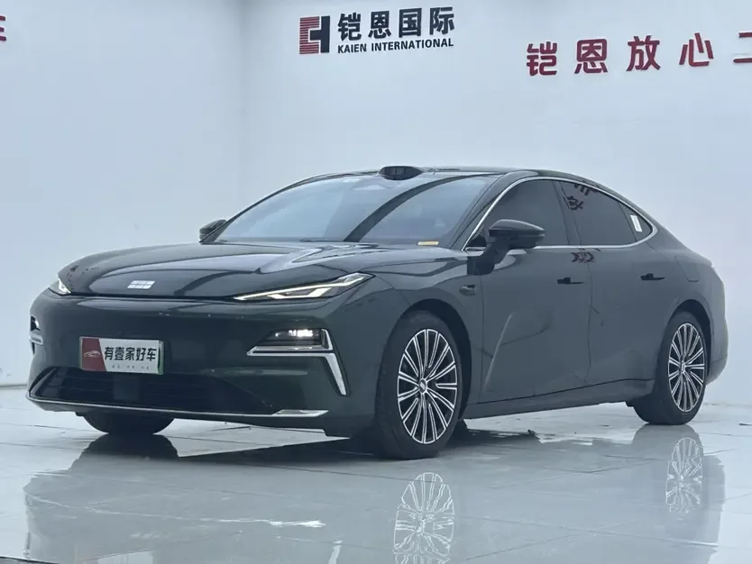 Geely Galaxy Star 8 PHEV 2025