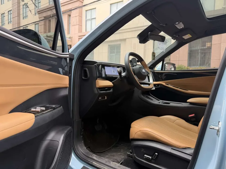 Geely Galaxy L7 1.5T DHT 115km MAX 2023 — миниатюра 5