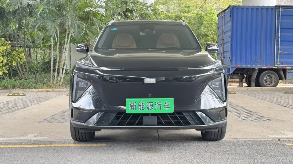 Geely Galaxy L7 1.5T DHT 115km PLUS Longteng Edition 2024 — миниатюра 5