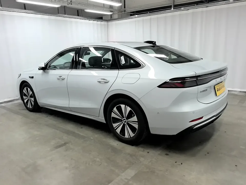 Geely Galaxy A7 EM 150km Explorer+ Edition 2025 — миниатюра 2