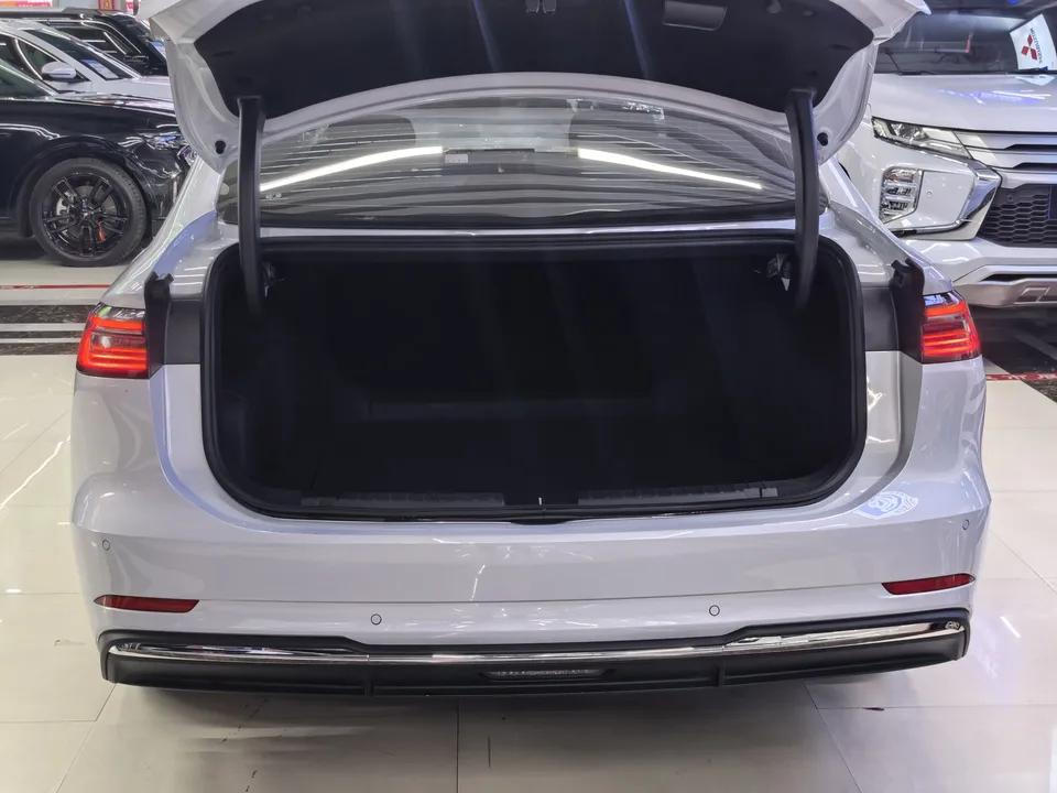 Geely Galaxy A7 EM 70km Launch Edition 2025 — миниатюра 5