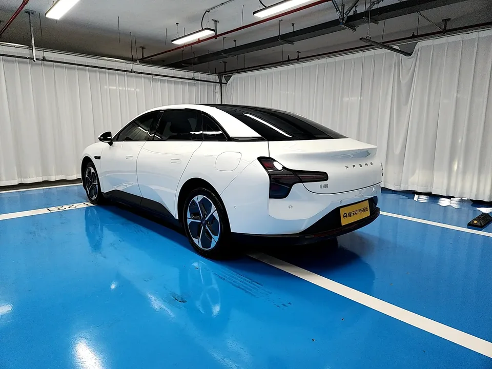 XPeng Xiaopeng MONA M03 515 Long Range Edition 2024 — миниатюра 2