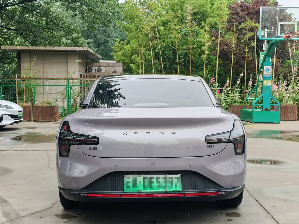 XPeng Xiaopeng MONA M03 502 Long Range Max Edition 2025 — миниатюра 3