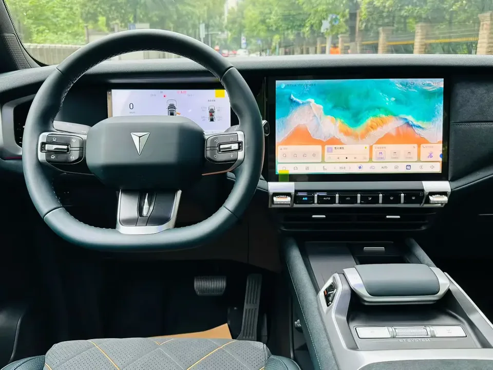 Deepal dark blue G318 Dark blue G318 Worry-free Crossing Edition Four-wheel Drive Secret Edition 2025 — thumbnail 5