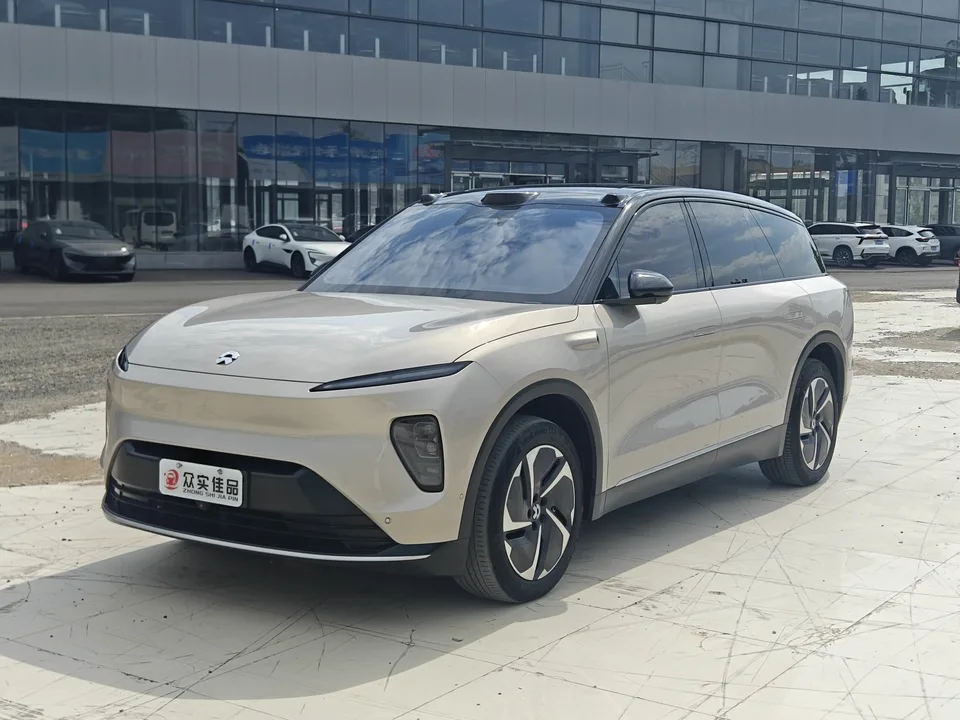 NIO ES8 NIO ES8 75kWh Executive Edition 2023 — photo 1, buy with delivery to Moscow