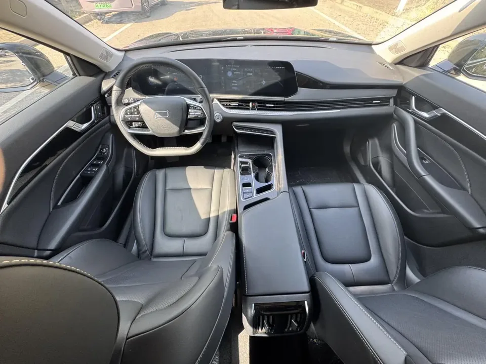FAW Bestune B70 Bestune B70 2024 fourth generation 2.0T Lingyu version 2024 — миниатюра 3