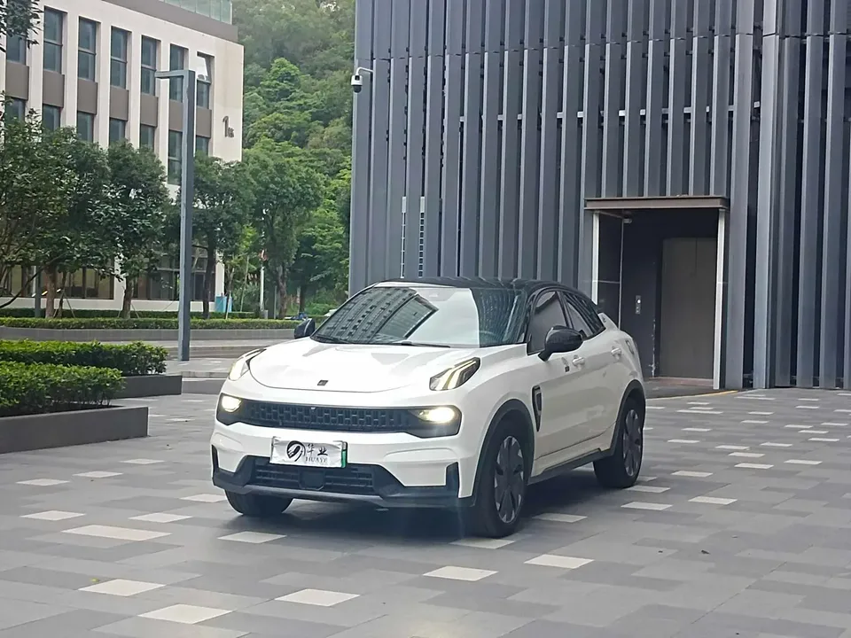 Lynk & Co 05 EM-P 2022