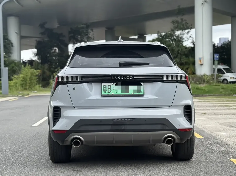 Lynk & Co 06 EM-P 84KM endurance version Pro 2022 — миниатюра 2