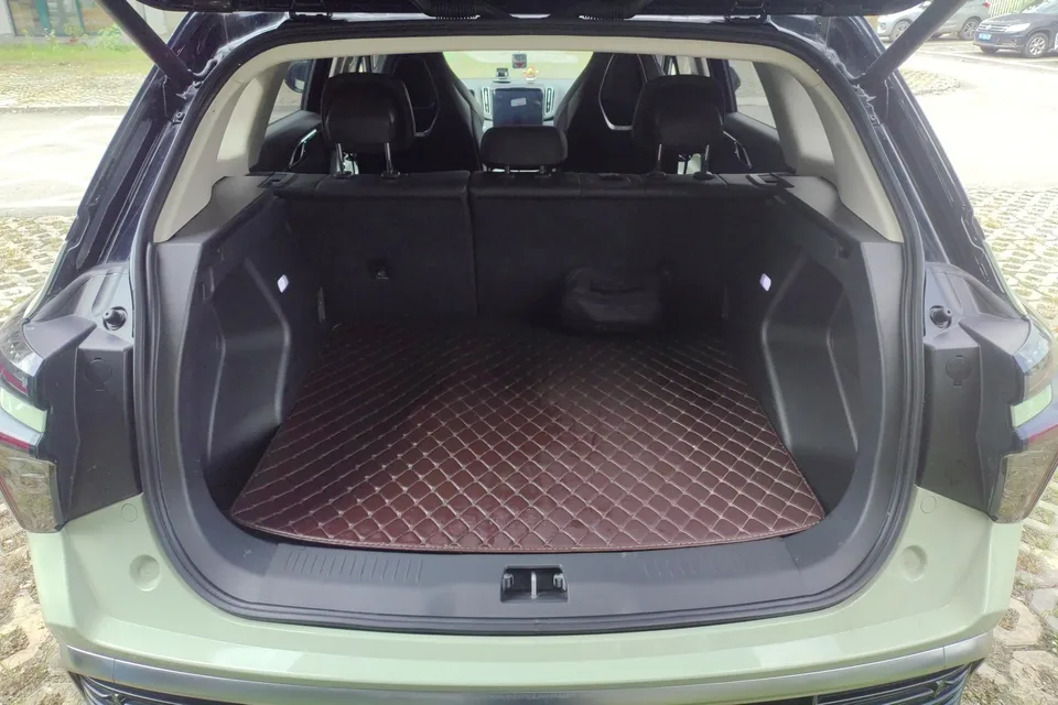 Hongqi HS3 1.5T Shanwei Edition 2023 — миниатюра 5