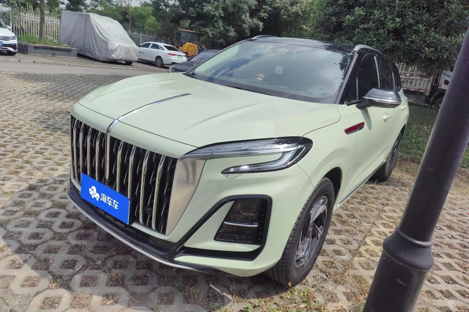 Hongqi HS3 2023