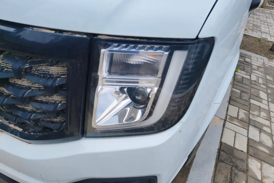 Jiangling Fushun 2.0T diesel multi-functional passenger car short-axis medium-high roof 6-seater JX4D20A6H 2023 — миниатюра 2