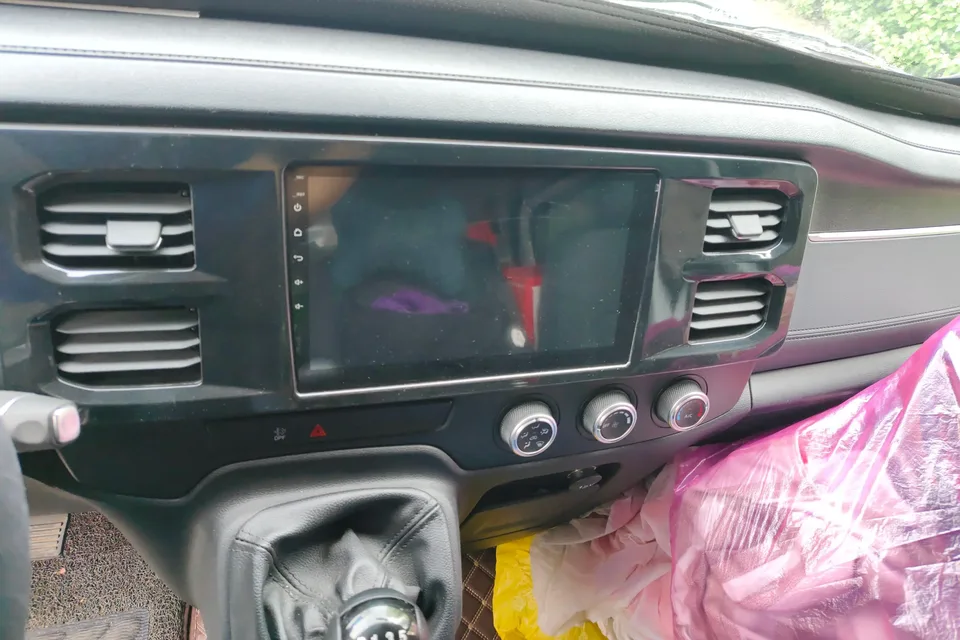 Jiangling Fushun 2.0T diesel multi-functional passenger car short-axis medium-high roof 6-seater JX4D20A6H 2023 — миниатюра 4